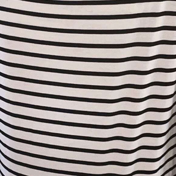 3/4 sleeve small. 9/1 - Picture 4 of 5